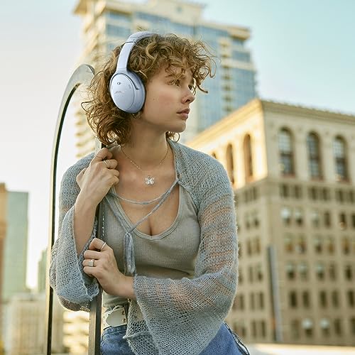 Bose QuietComfort Wireless Noise Cancelling Headphones, Bluetooth Over Ear Headphones with Up To 24 Hours of Battery Life, Black